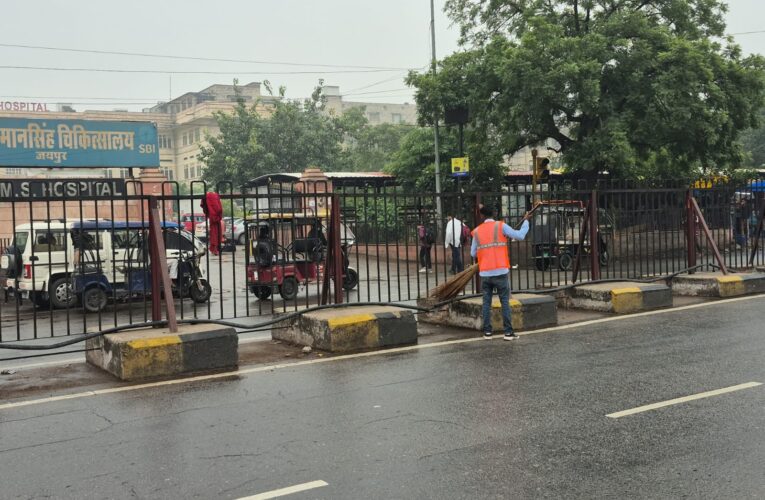 सवाई मानसिंह अस्पताल एवं मुख्य मार्गों की सफाई के लिए चलाया विशेष सफाई अभियान
