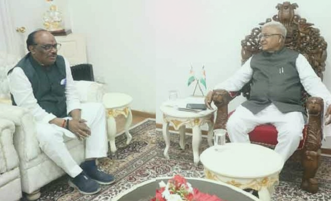 minister-uikey-and-governor-patel-will-unveil-the