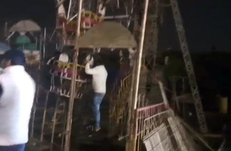 छठ मेले में बड़ा हादसा, झूला टूटने से तीन घायल