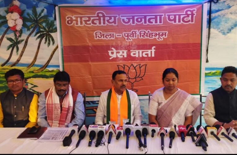 विकास के नाम पर झामुमाे को वोट मांगने का अधिकार नहीं : डॉ दिनेशानंद