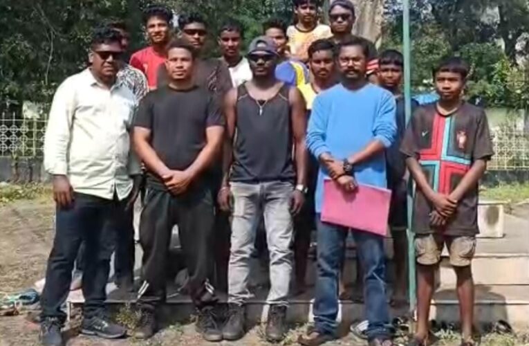 बिरसा मुंडा शहीद स्मारक स्थल पर चला सफाई अभियान