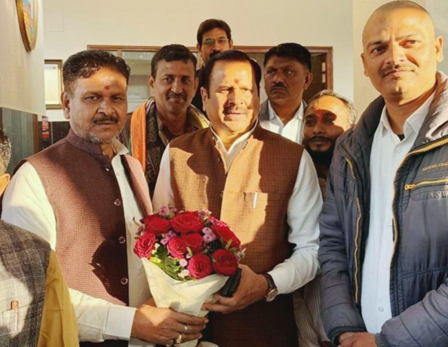 dr-mahendra-singh-at-prayagraj