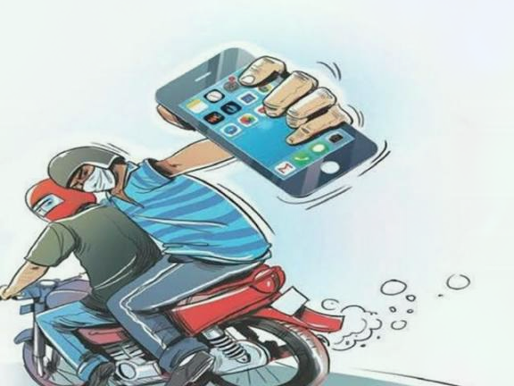 bike-riding-miscreants-robbed-mobile-phone