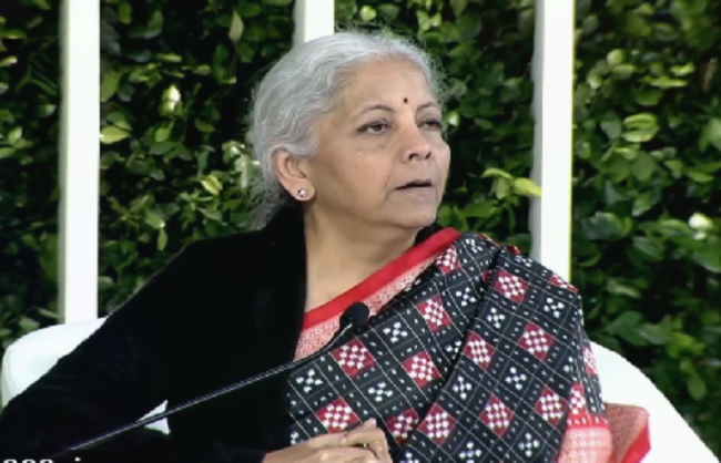 sitharaman-praises-omar-abdullahs-efforts-for-econ