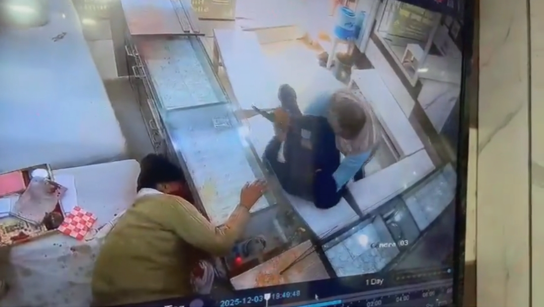 update-bullion-trader-stabbed-to-death,-mob-beats