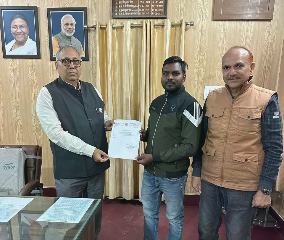 ex-student-honoured-in-mann-college