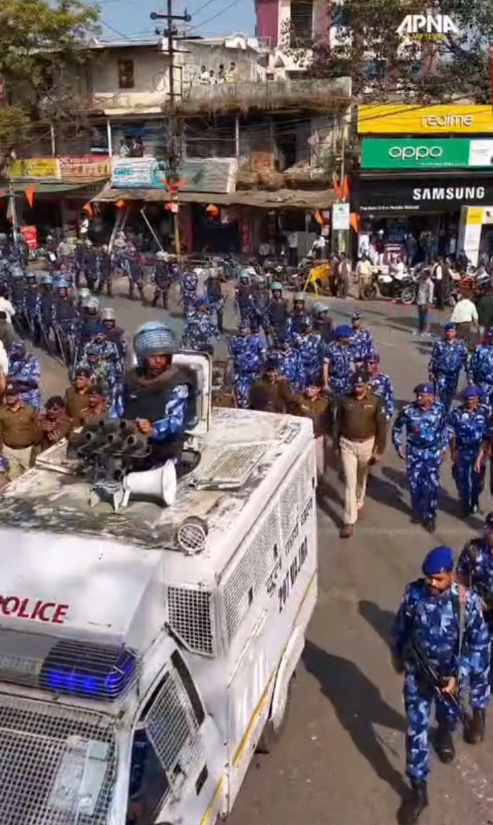 basant-panchmi-flag-march