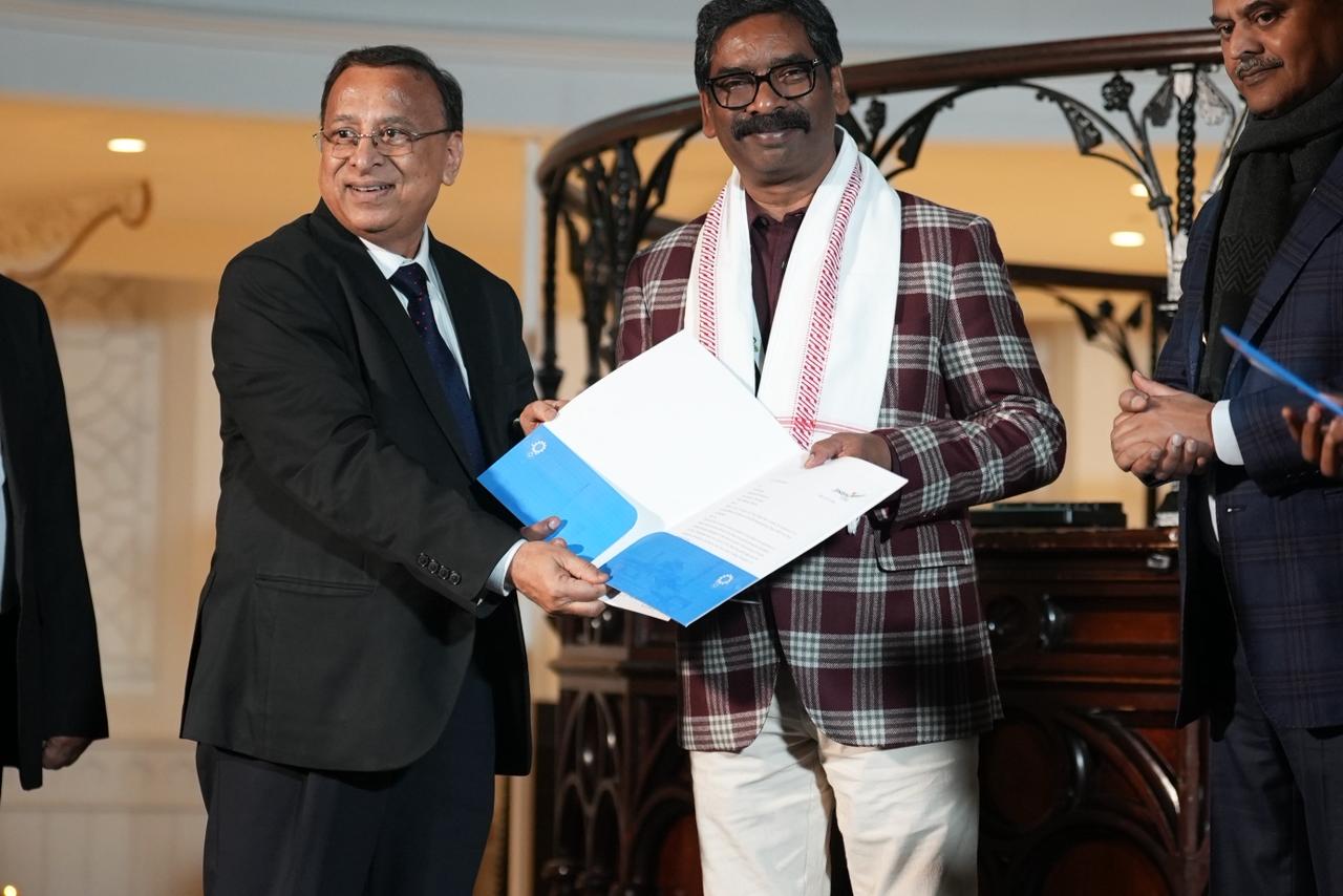 jh-cm-naveen-jindal-group-meeting-government-londo