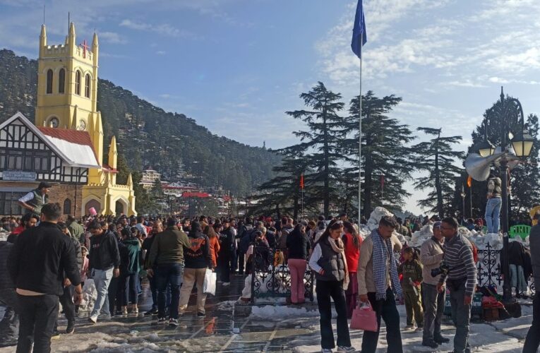 हिमाचल में अगले दो दिन भारी बर्फबारी का येलो-ऑरेंज अलर्ट, तूफान की भी चेतावनी