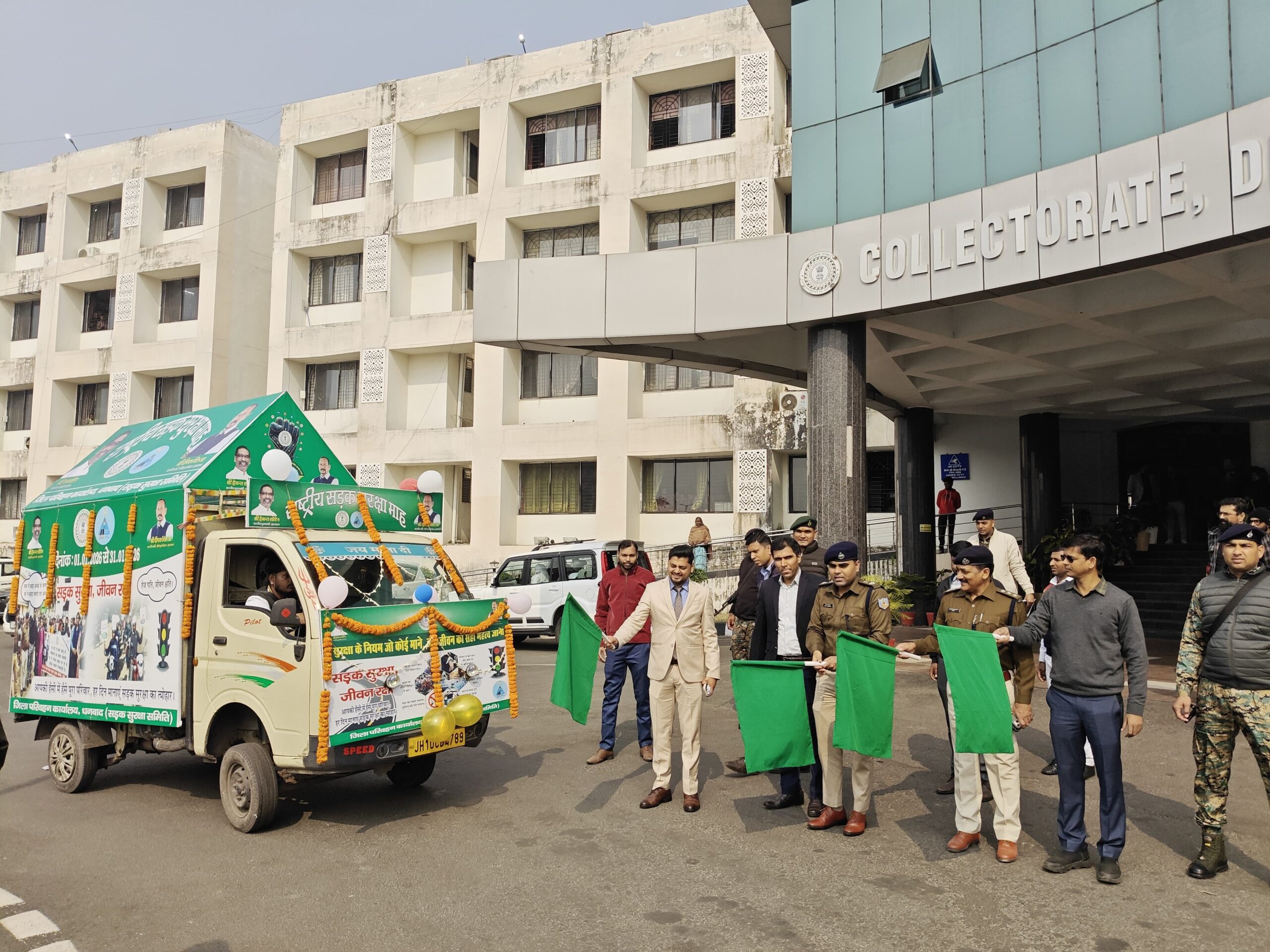 jh-dhanbad-awareness-chariot-departs