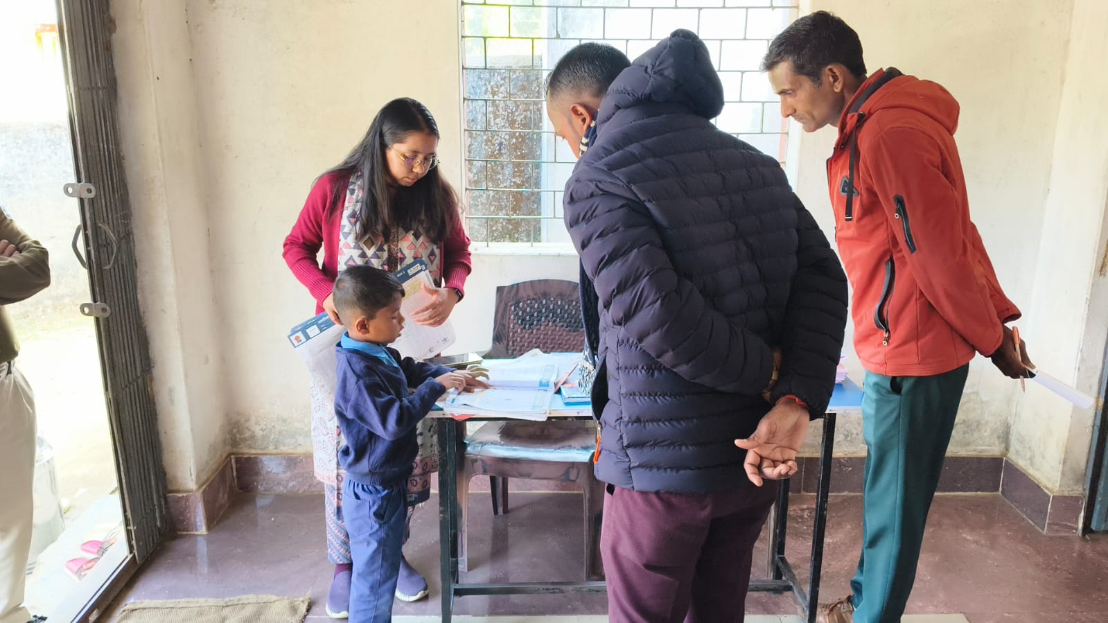 zilla-panchayat-ceos-surprise-inspection-pipraha