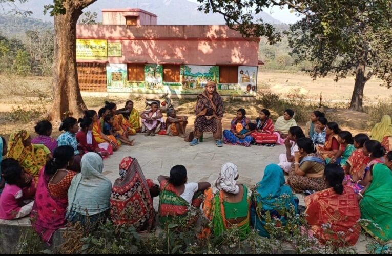 फाउंडेशन की बैठक में महिलाओं को सशक्‍त करने पर बल