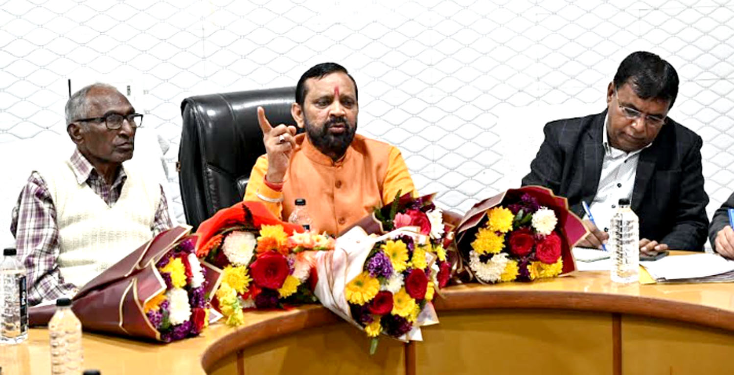 uk-sanitation-workers-meeting