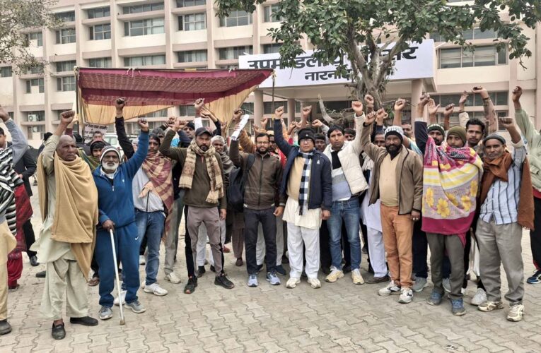 हिसार : राखीगढ़ी में प्लाटों का विवाद गहराया, एसडीएम को सौंपा ज्ञापन