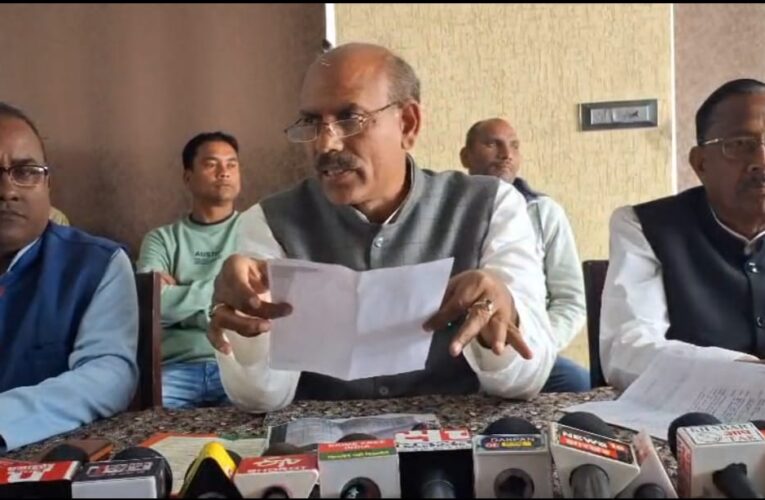 पूर्व मंत्री केएन त्रिपाठी ने पूर्व मेयर के घोषणा पत्र पर उठाये सवाल