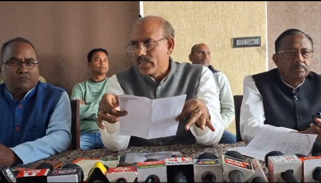 jh-press-conference-of-former