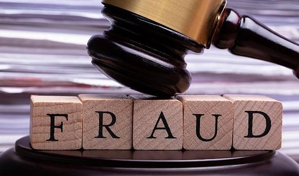 ऑनलाइन ठगी: यूपीआई के जरिए बैंक खातों से निकाले तीन लाख रुपये, एफआईआर