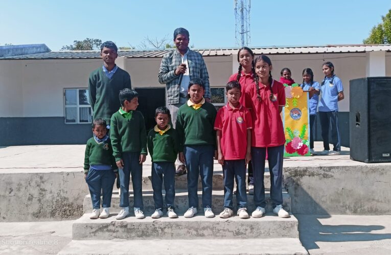 विद्या विहार पब्लिक स्कूल में वाद-विवाद प्रतियोगिता आयोजित