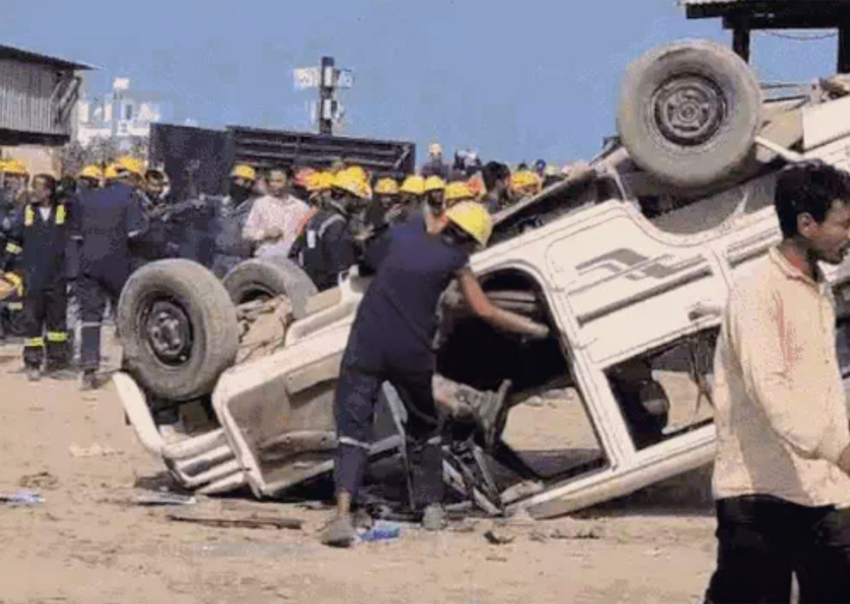 lathi-charge-refinery-dema