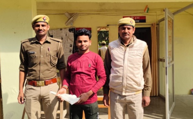 अवैध असलहा और कारतूस के साथ युवक को पुलिस ने किया गिरफ्तार