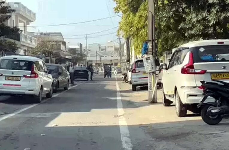 हिसार में आयकर टीमों का छापा, खंगाल रही डॉ. कालड़ा का आवास व अस्पताल