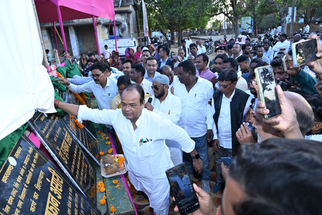 jh-irfan-laid-foundation-17-schemes-simultaneously