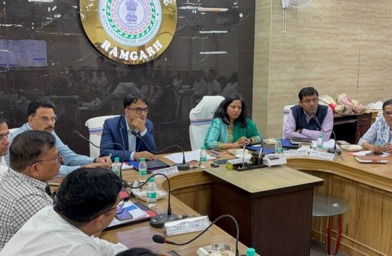 आकांक्षी जिले में सीधे लाभुकों तक पहुंचाएं योजना का लाभ : नीतू