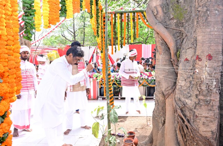सरहुल महोत्सव में शामिल हुए मुख्यमंत्री हेमन्त सोरेन, प्रकृति संरक्षण का दिया संदेश