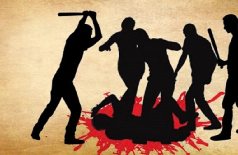 दसवीं की परीक्षा देकर घर लौट रहे छात्र के साथ मारपीट