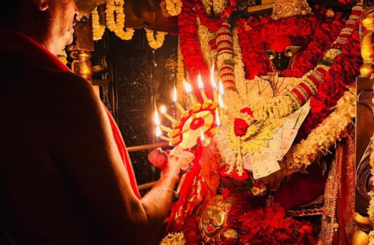 चंद्रघंटा स्वरूप के दर्शन को उमड़ा जनसैलाब, विंध्य धाम में आस्था का सागर