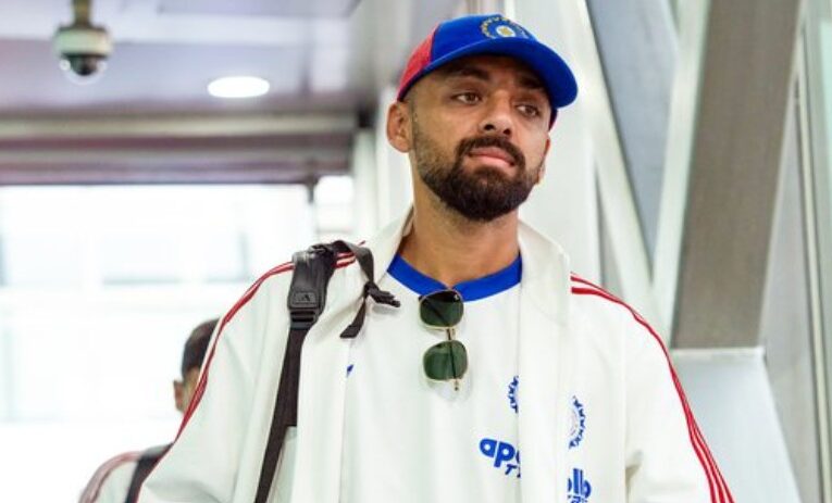 सैंटनर ने किया चक्रवर्ती का बचाव, कहा- एक मैच में ही खेल बदल सकते हैं वरुण