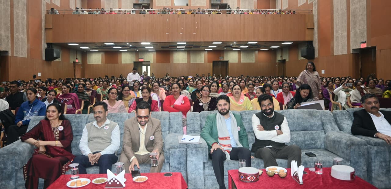 intarnetional-women-day-dc-man