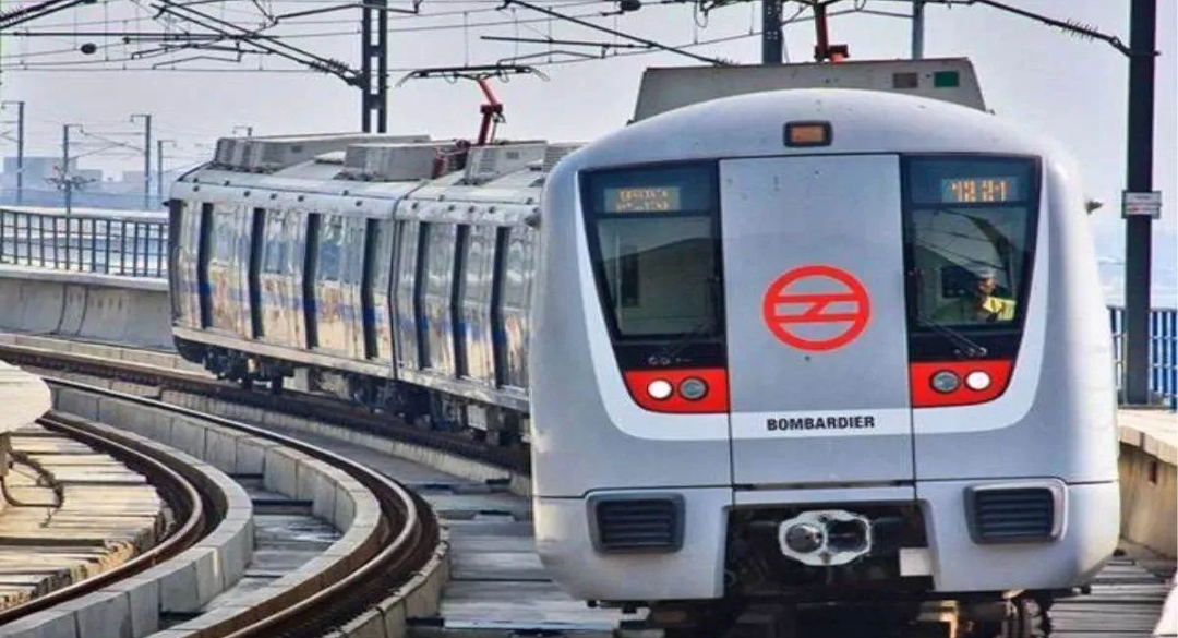 young-woman-jumps-onto-metro-tracks