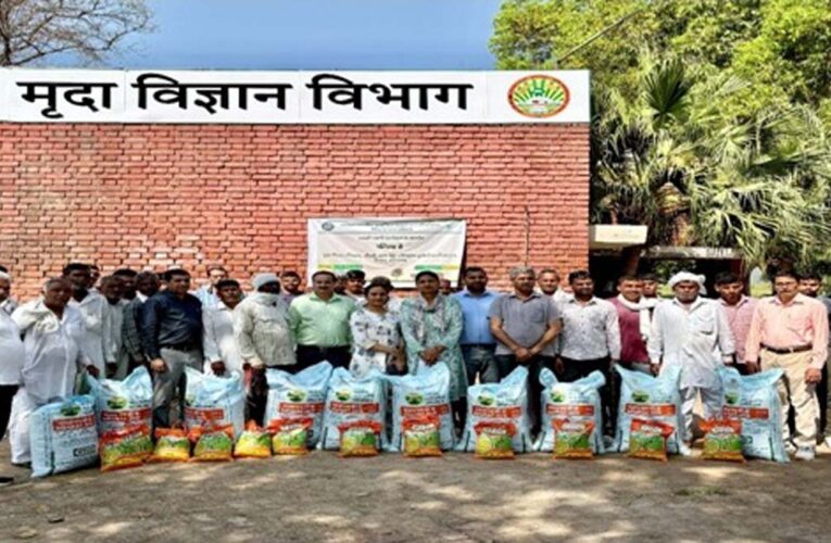 हिसार : उन्नत बीजाें एवं वैज्ञानिकों की सलाह से खेती करके कम लागत में अधिक उत्पादन प्राप्त कर सकते किसान : डॉ. दिनेश तोमर