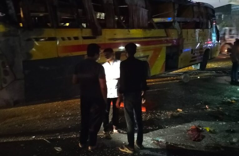 करोल बाग में बड़ा हादसा: पलटी स्लीपर बस, पुलिस की तत्परता से बचीं कई जानें, 2 की मौत