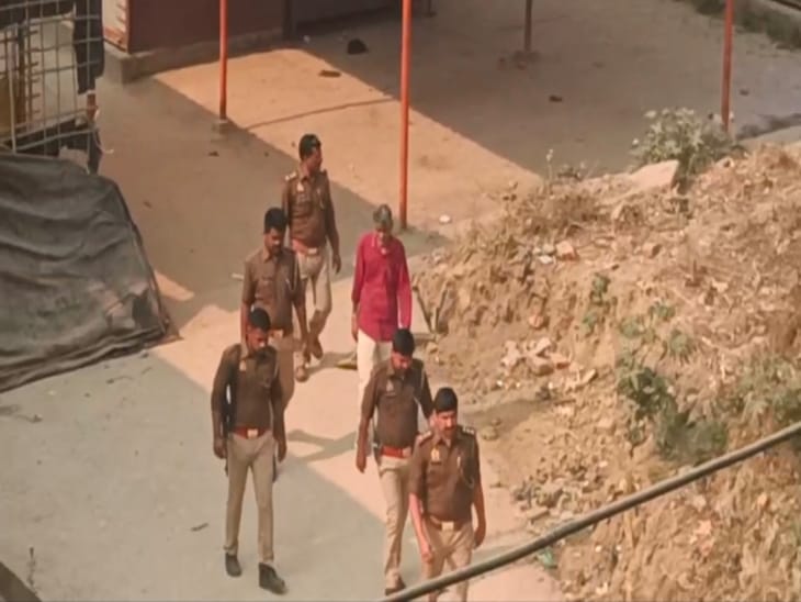 robbery-bus-conductor-sultanpu