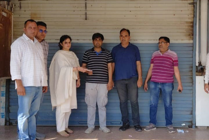 -medical-store-sealed-for-selling-narcotic-pills