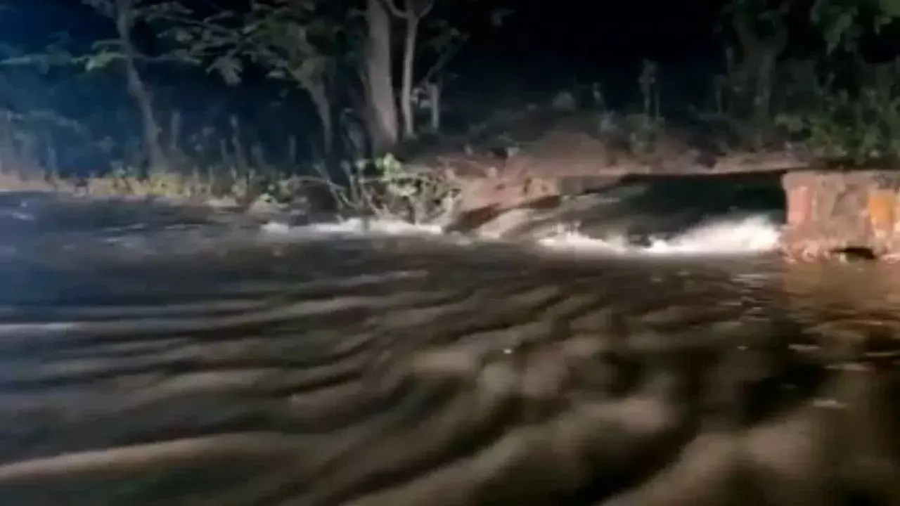 reservoir-gate-collapses-cg