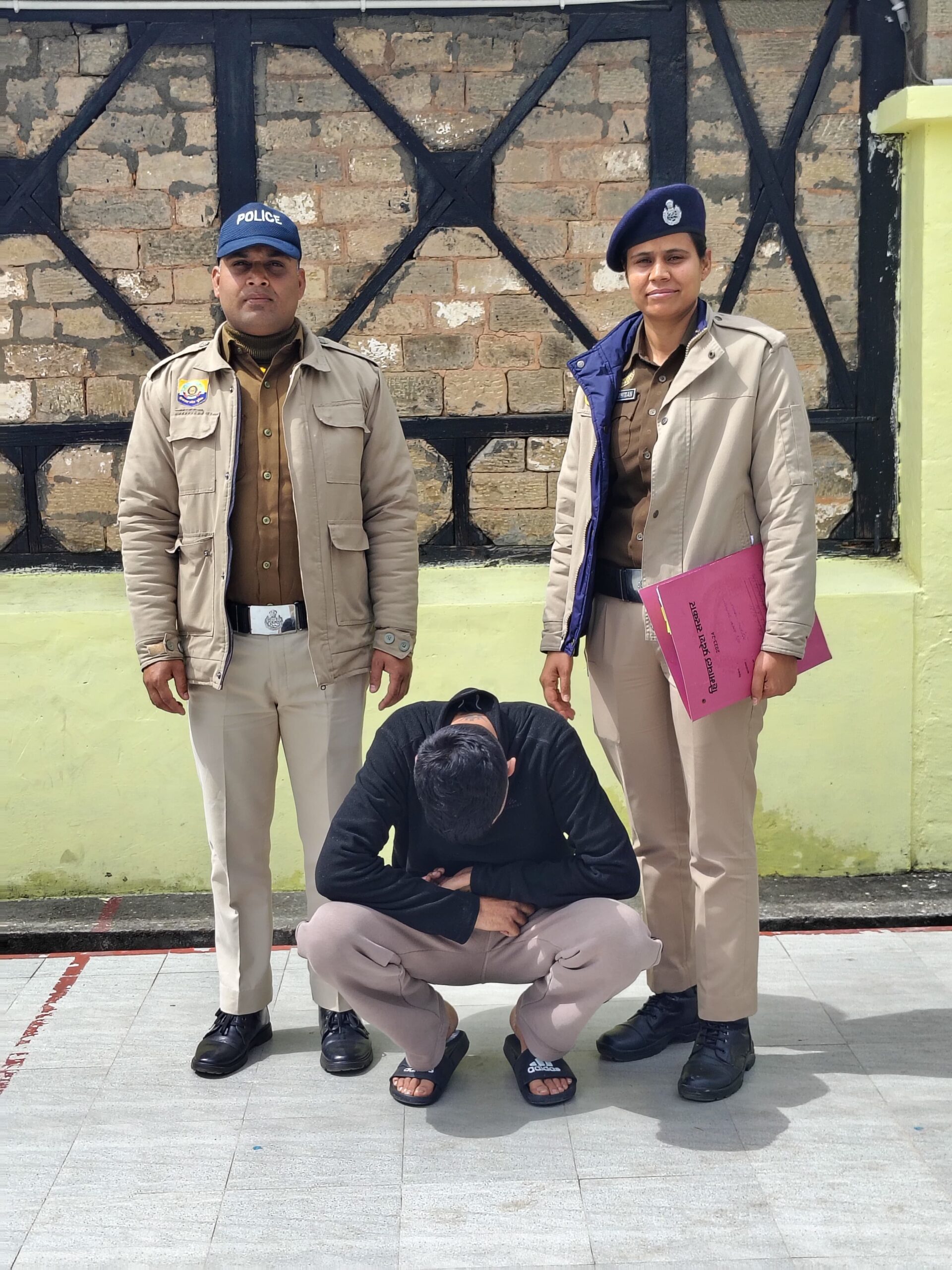 kangra-police-arrested-main-ac
