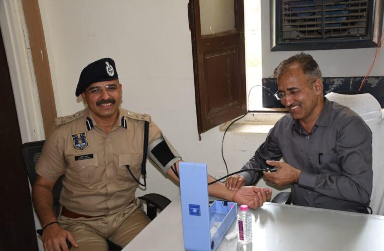 रिजर्व पुलिस लाईन में निःशुल्क चिकित्सा शिविर का आयोजन