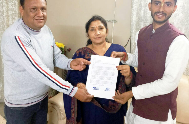 जंगलिया गांव–मलुवा ताल के ग्रामीणों ने जिला पंचायत अध्यक्ष को ज्ञापन