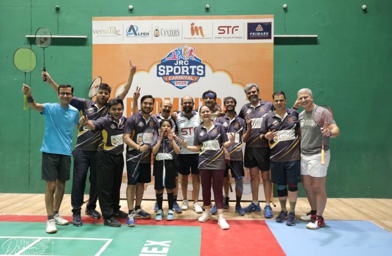 क्रिकेट-बैडमिंटन में रोमांचक मुकाबले में खिलाड़ियों ने दिखाया दम