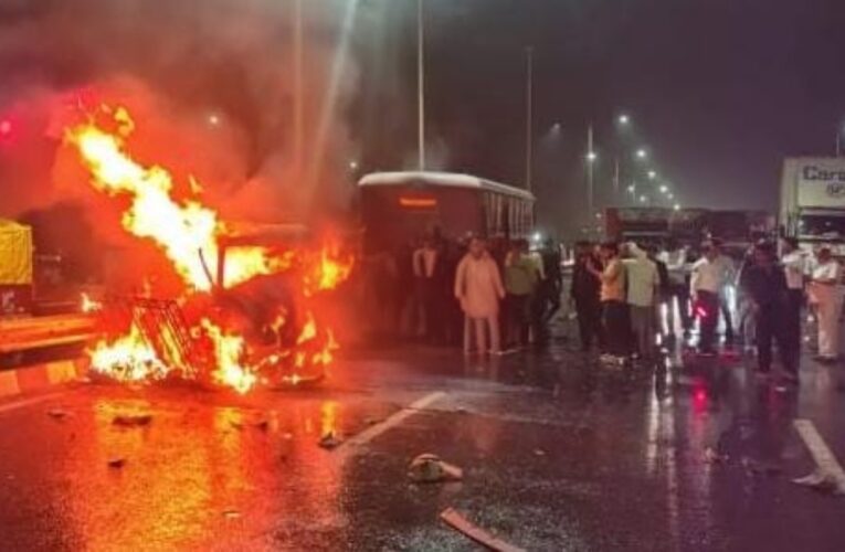 पानीपत:हादसे में गाड़ी में लगी आग, जिंदा जली महिला, तीन घायल