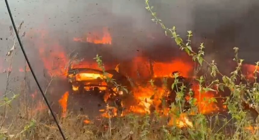 fire-in-scrap-vehicles-in-medi