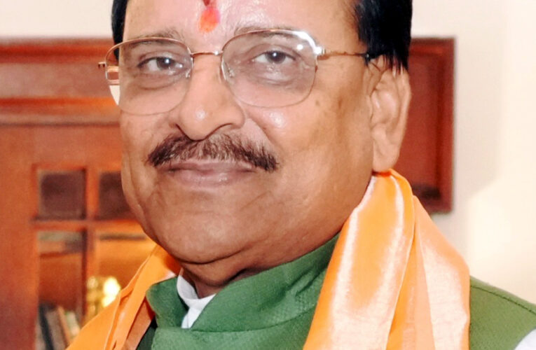 सांसद अजय भट्ट ने शराब की दुकानों को निरस्त करने की मांग