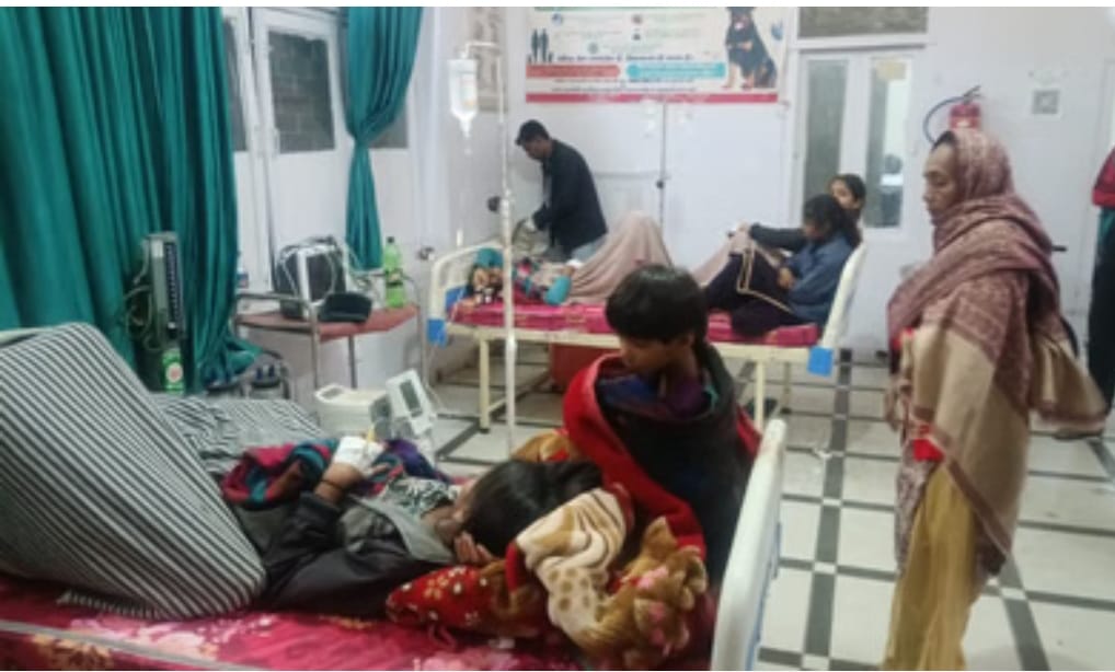 10-villagers-fall-ill-eating