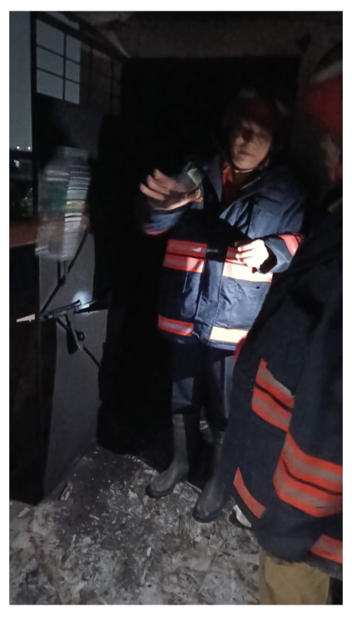 fire-in-multi-story-building-i