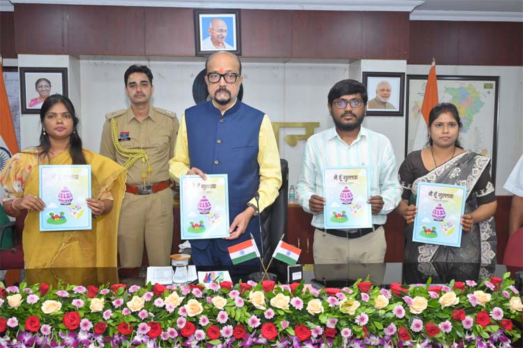 राज्यपाल डेका से धमतरी के सुदूर वनांचल क्षेत्र के प्रतिभाशाली बच्चों ने की आत्मीय मुलाकात