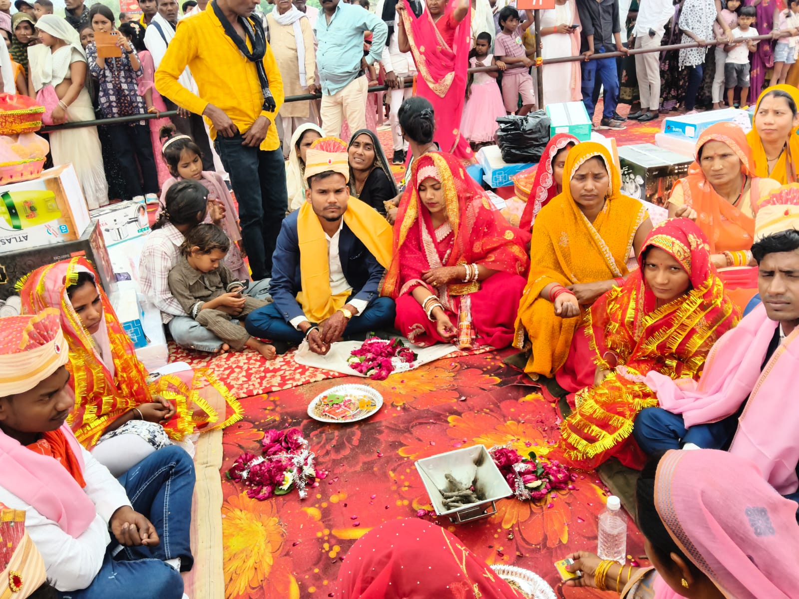 up-chief-ministers-mass-marri