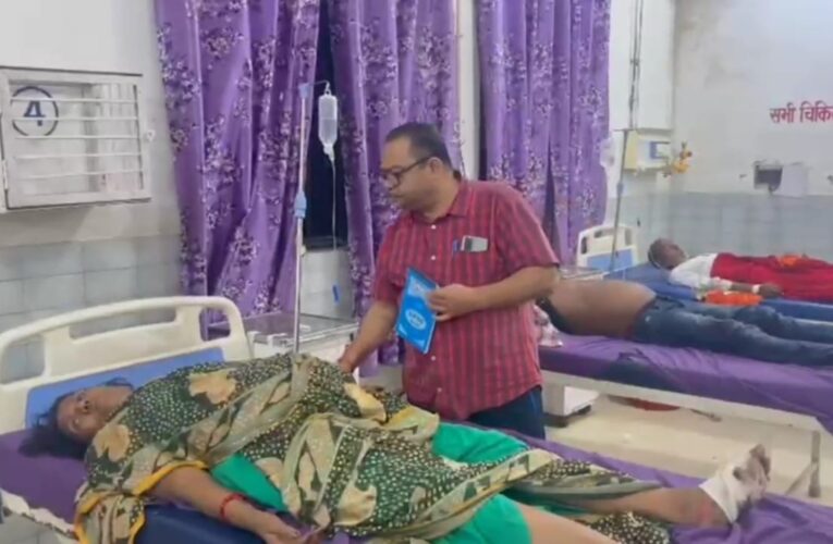 श्रद्धालु से भरी बस पेड़ से टकराई, 35 गंभीर घायल